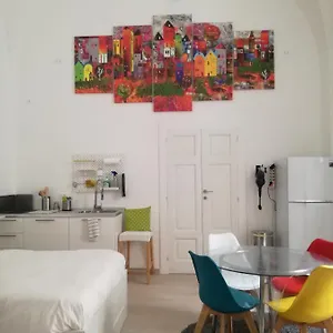 Apartament House Of Colors, Bari